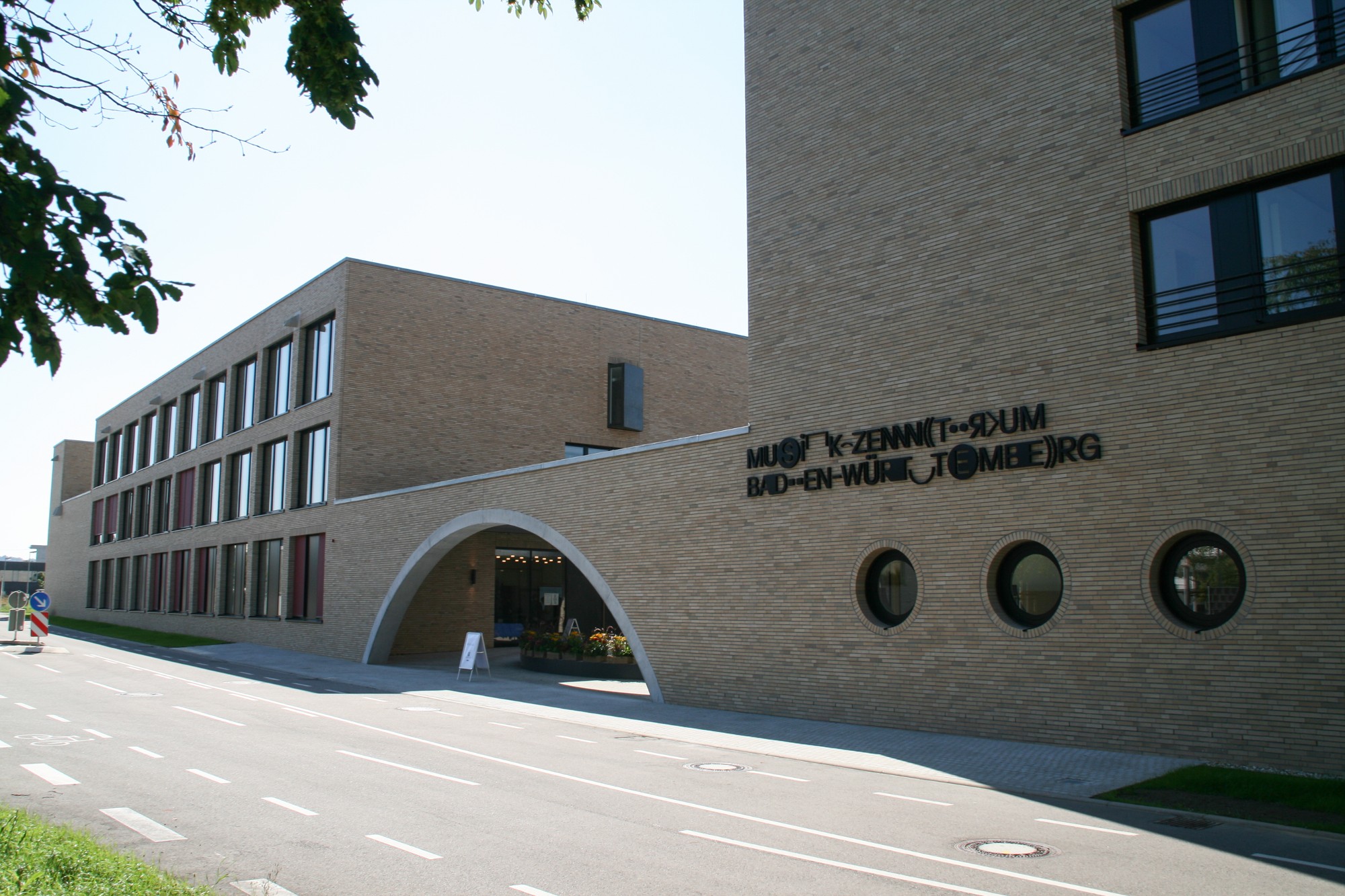 Zu sehen ist das Musikzentrum des Blasmusikverbands in Plochingen.