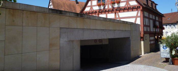 Tiefgarage am Markt Einfahrt der Tiefgarage am Markt
