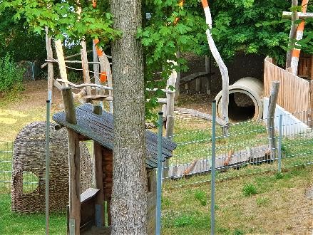 Foto: Kinderhaus am Johanniterpark Krippengarten/Ü3-Bereich des Kinderhaus am Johanniterpark