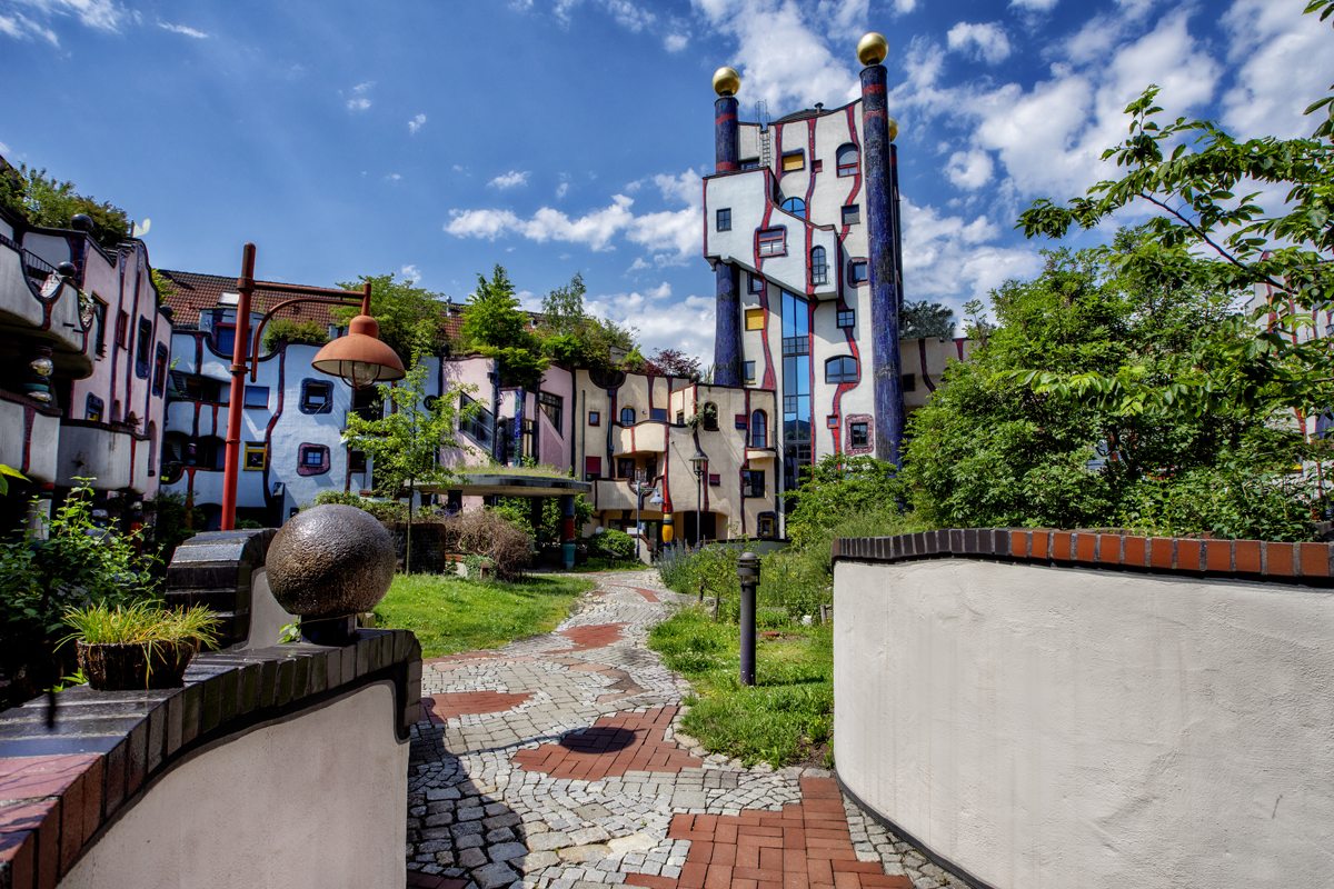 Hundertwasser-Wohnhaus Plochingen Blick auf das Hundertwasser-Wohnhaus Plochingen